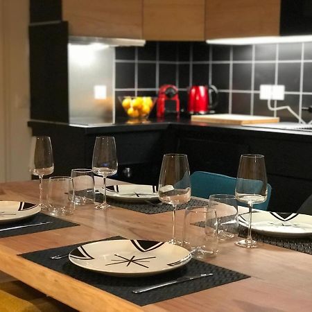 לה מונג'י Le Chalet Des Etoiles מראה חיצוני תמונה